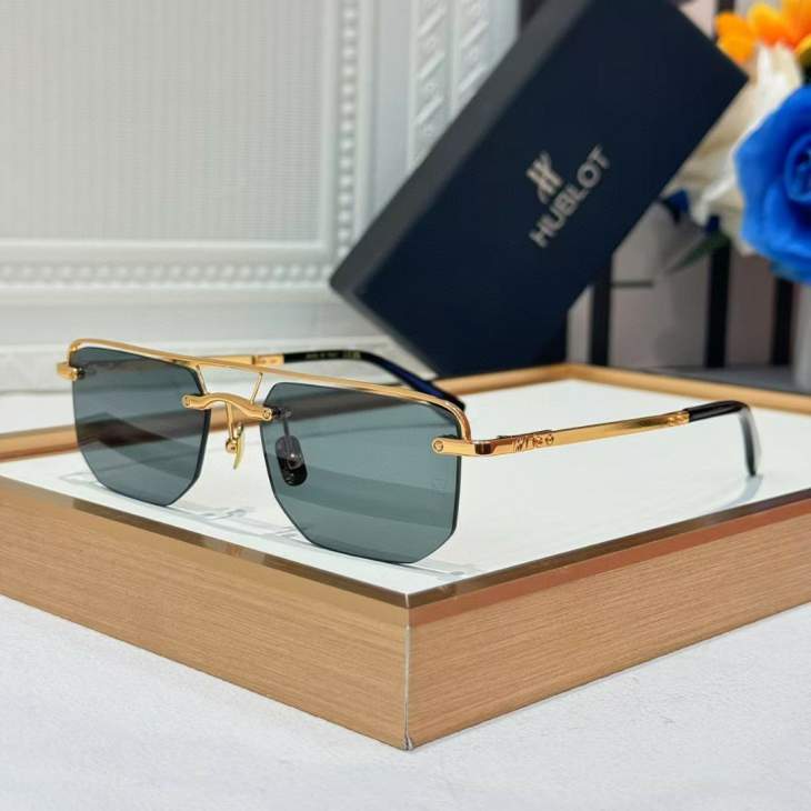 Picture of Hublot Sunglasses _SKUfw71164314fw